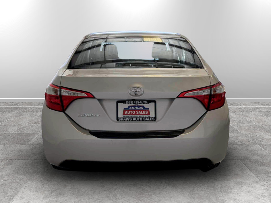 Photo 5 of this Toyota Corolla