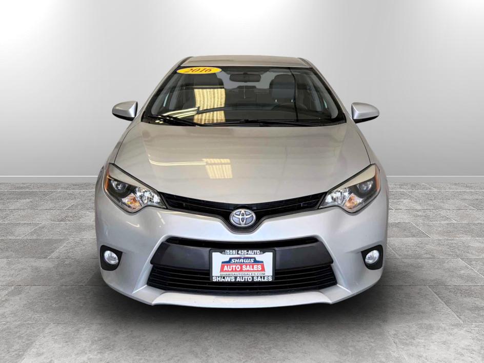 Photo 8 of this Toyota Corolla