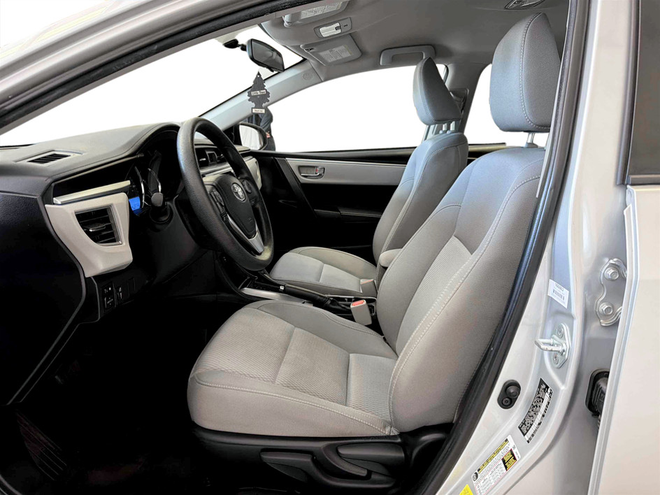 Photo 10 of this Toyota Corolla