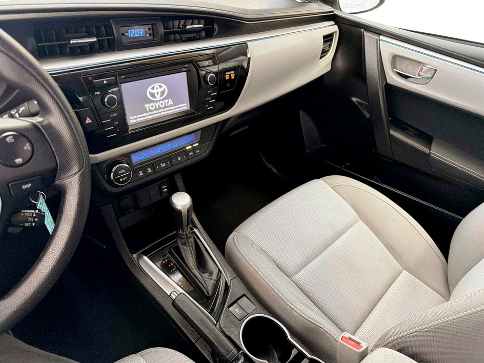 Photo 12 of this Toyota Corolla