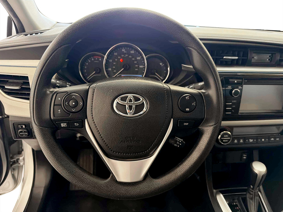 Photo 11 of this Toyota Corolla