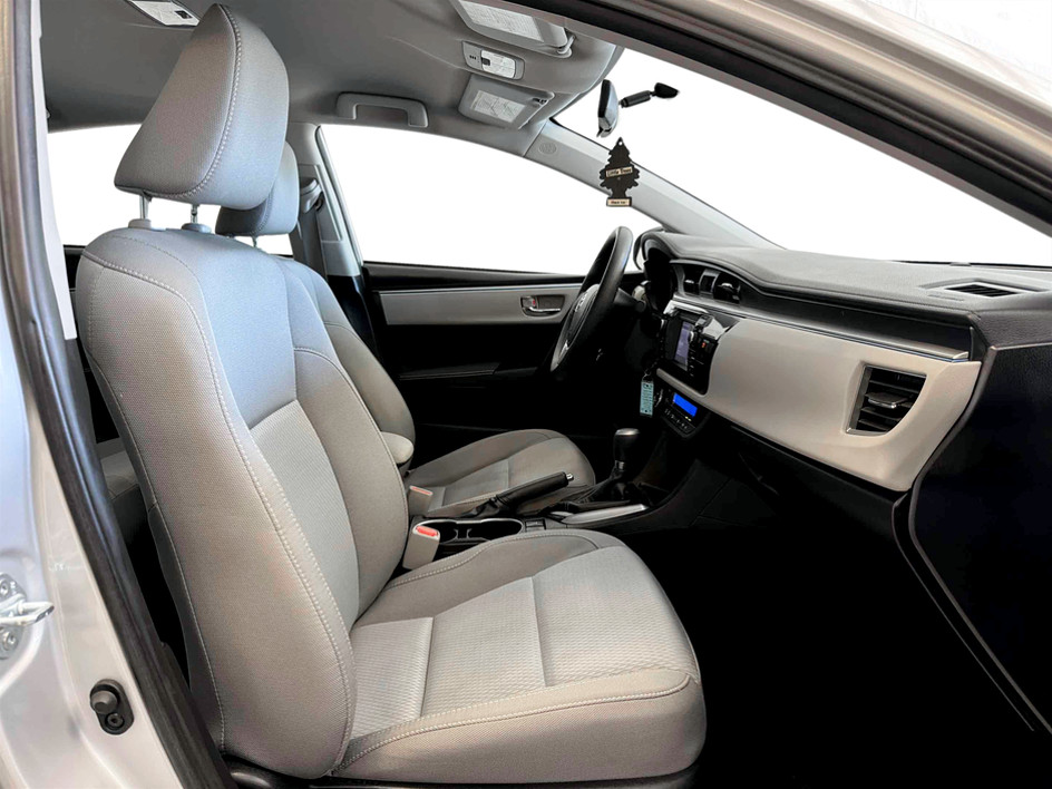 Photo 17 of this Toyota Corolla