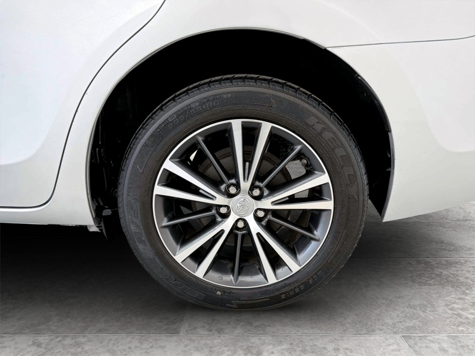 Photo 21 of this Toyota Corolla