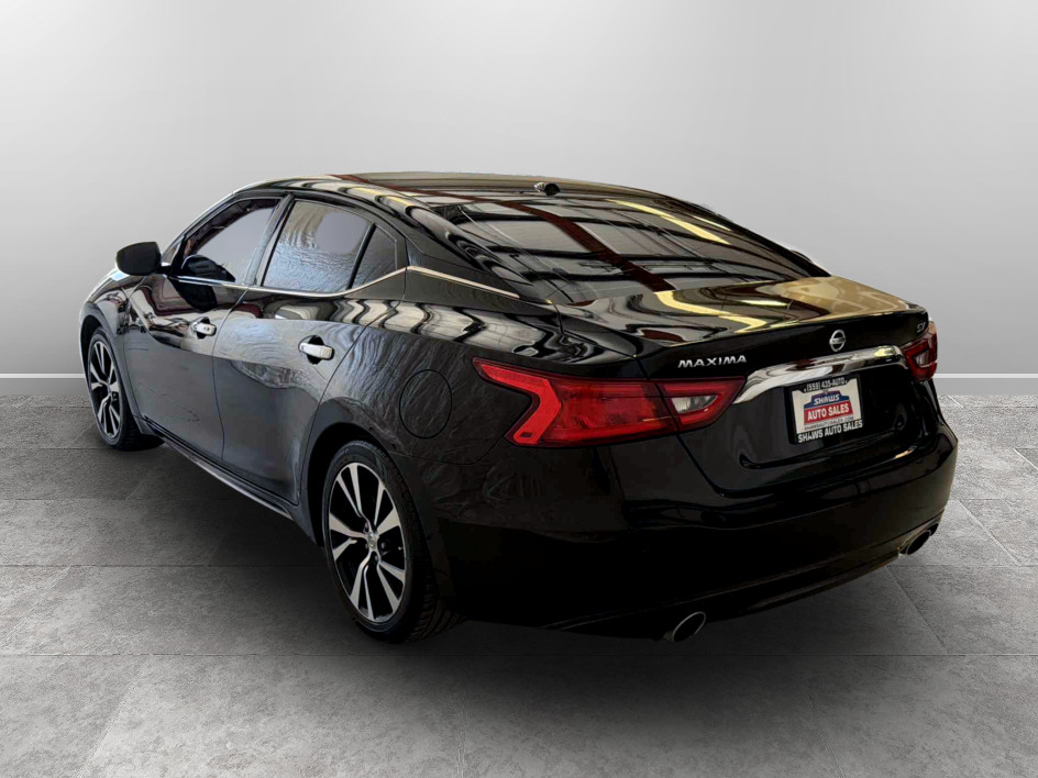 Photo 6 of this Nissan Maxima