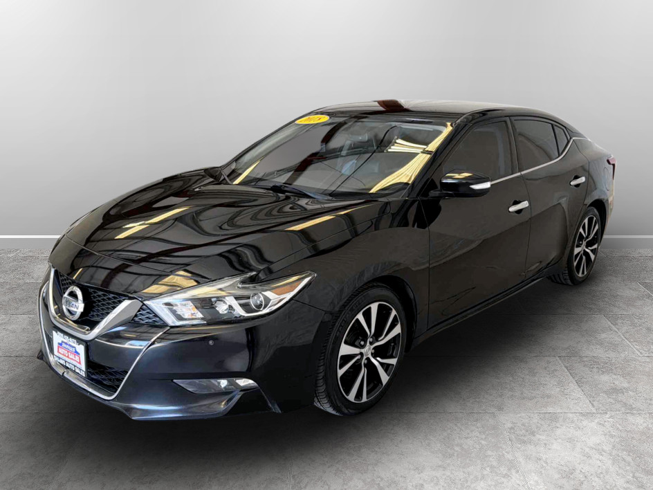Photo 7 of this Nissan Maxima