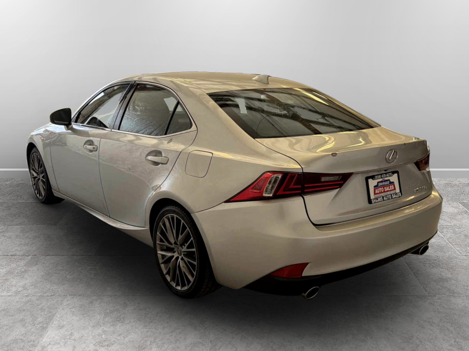 Photo 6 of this Lexus IS 250