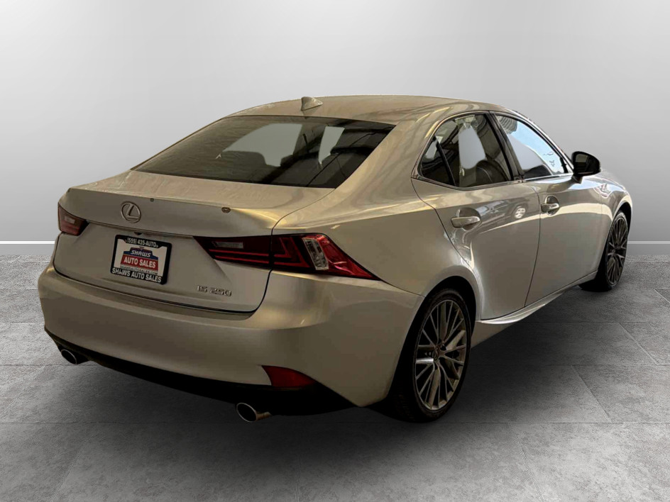 Photo 4 of this Lexus IS 250