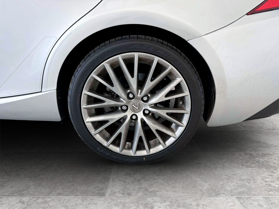 Photo 20 of this Lexus IS 250