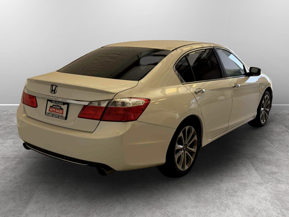 Photo 4 of this Honda Accord Sedan