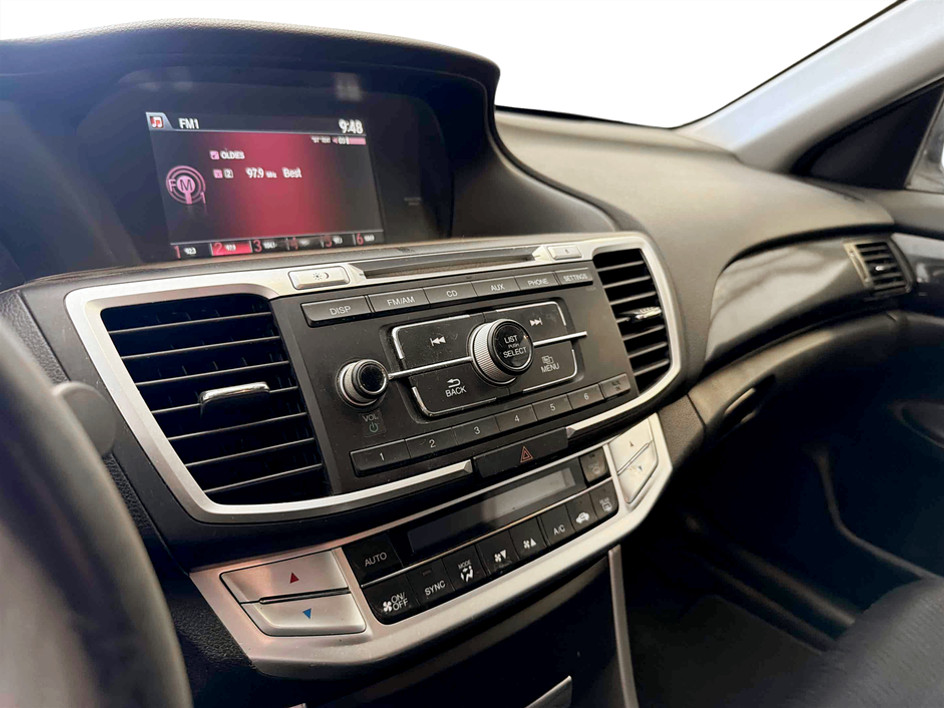 Photo 15 of this Honda Accord Sedan