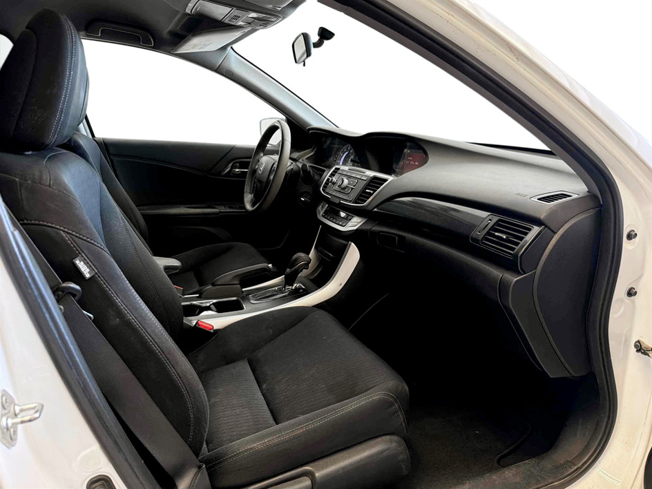 Photo 16 of this Honda Accord Sedan