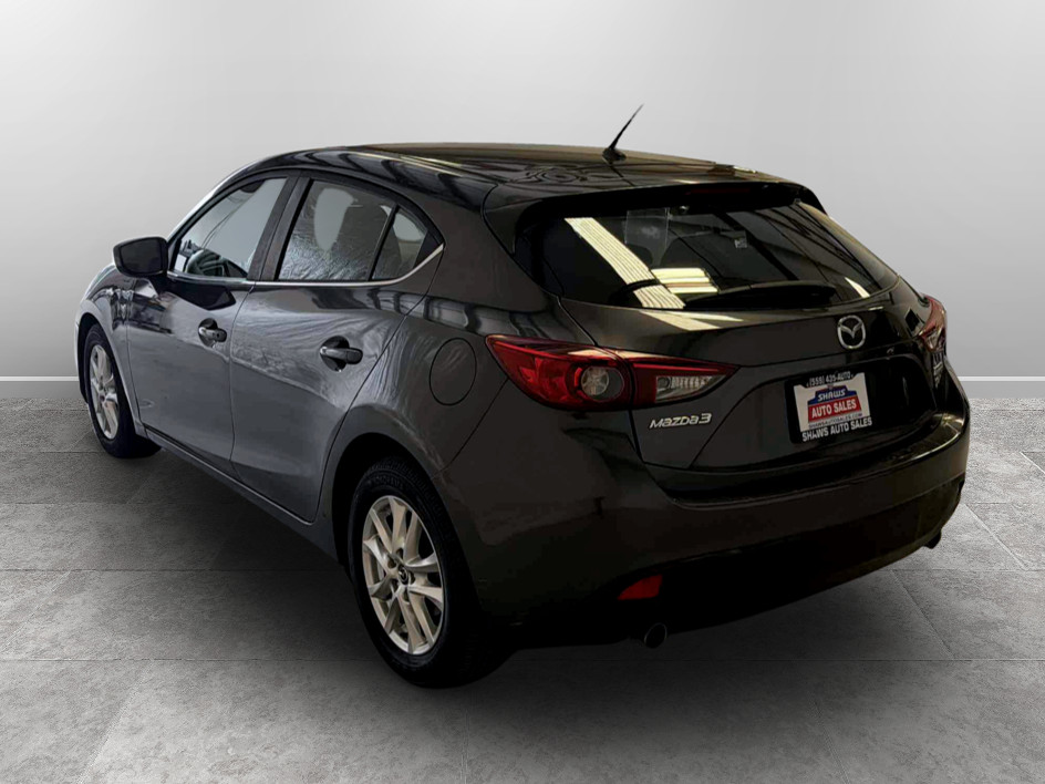 Photo 6 of this Mazda Mazda3