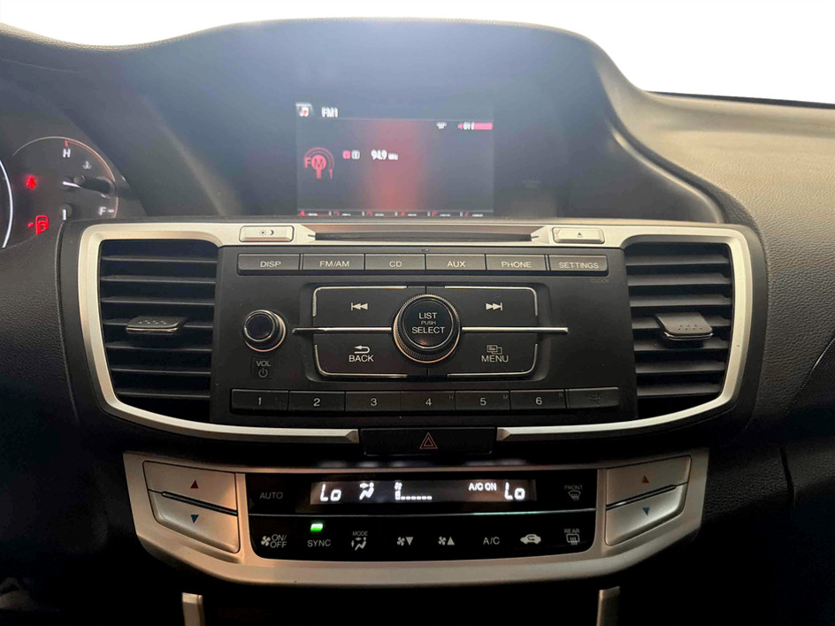 Photo 13 of this Honda Accord Sedan