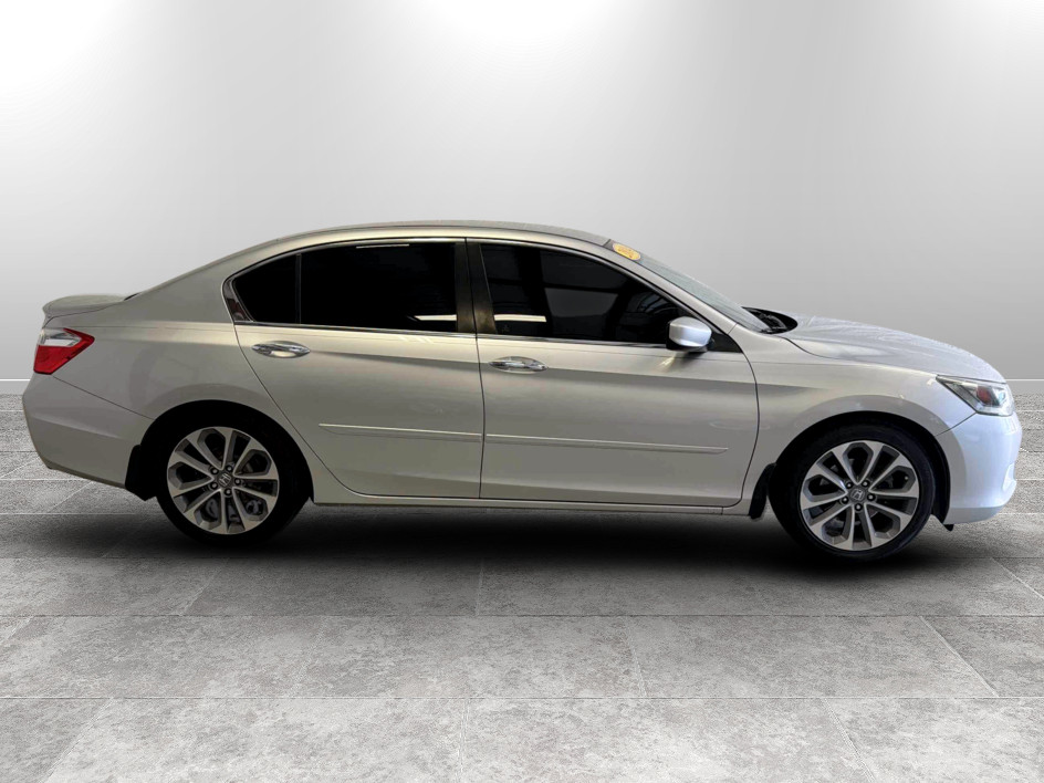 Photo 3 of this Honda Accord Sedan