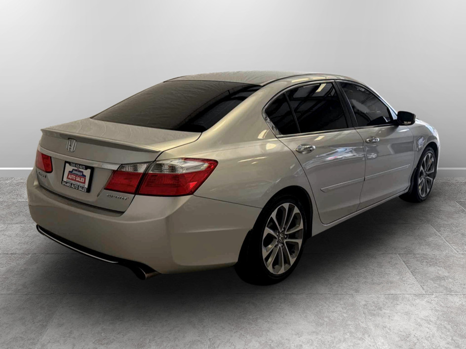 Photo 4 of this Honda Accord Sedan