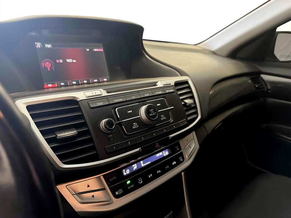 Photo 15 of this Honda Accord Sedan