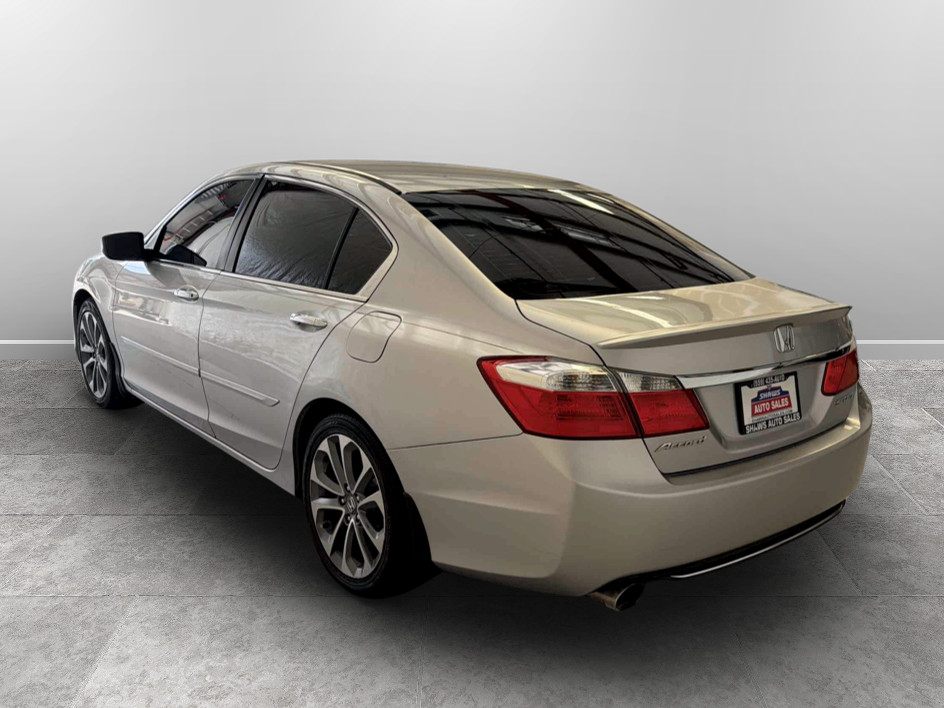 Photo 6 of this Honda Accord Sedan