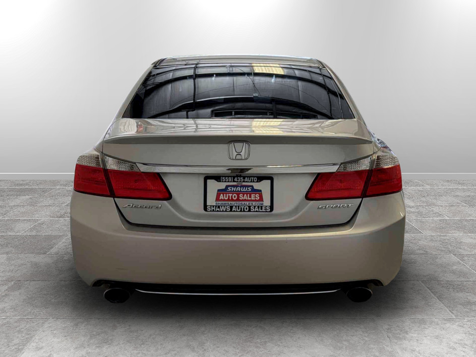 Photo 5 of this Honda Accord Sedan