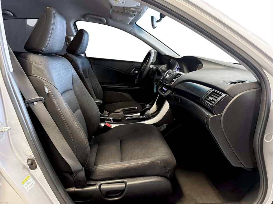 Photo 17 of this Honda Accord Sedan