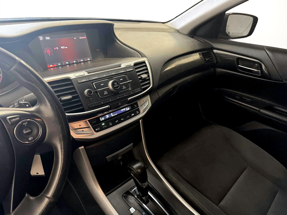 Photo 12 of this Honda Accord Sedan