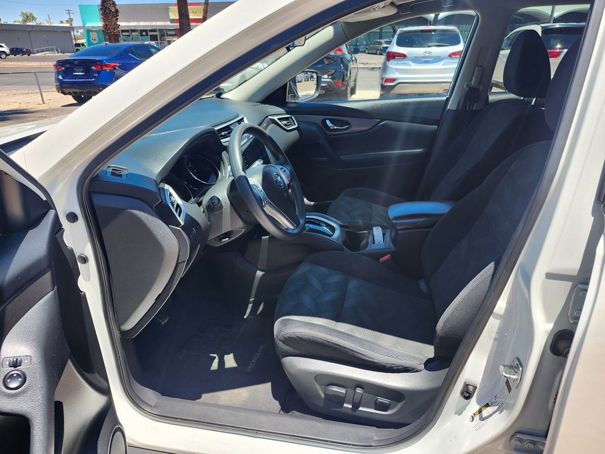 Nissan Rogue photo 13