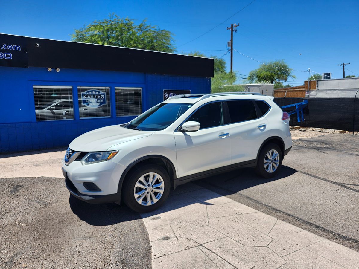 Nissan Rogue photo 2