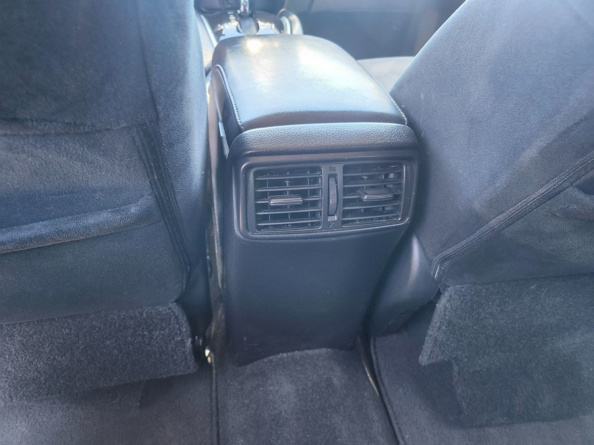 Nissan Rogue photo 28