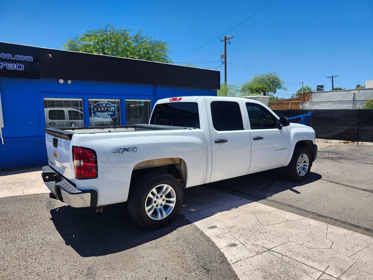 Chevrolet Silverado photo 10