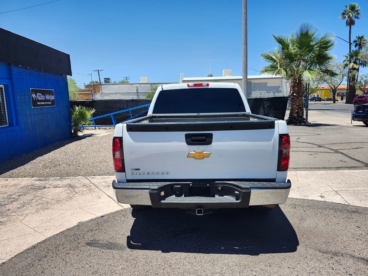 Chevrolet Silverado photo 12