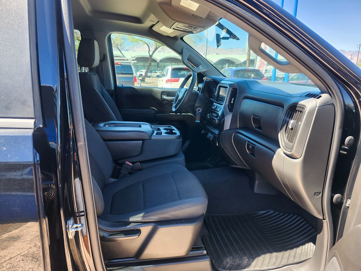 Chevrolet Silverado photo 19
