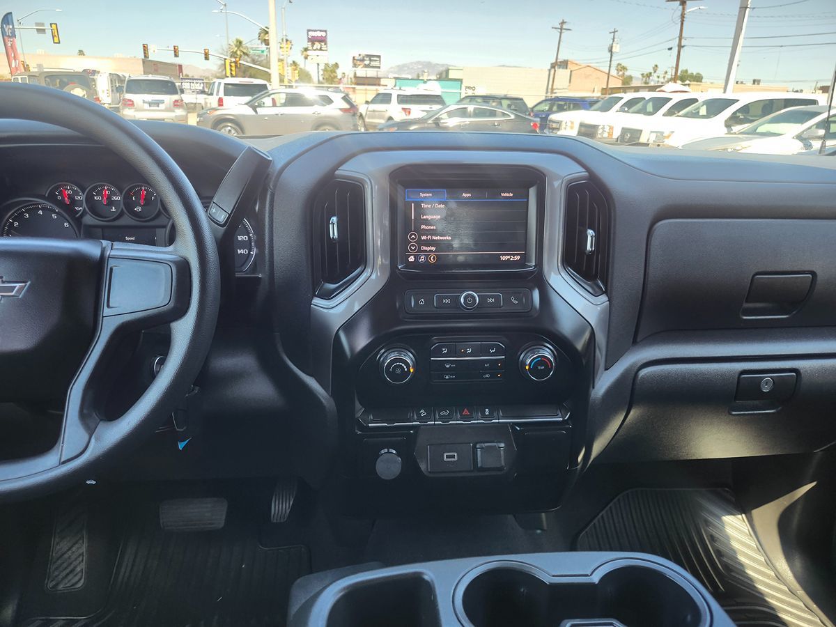 Chevrolet Silverado photo 25