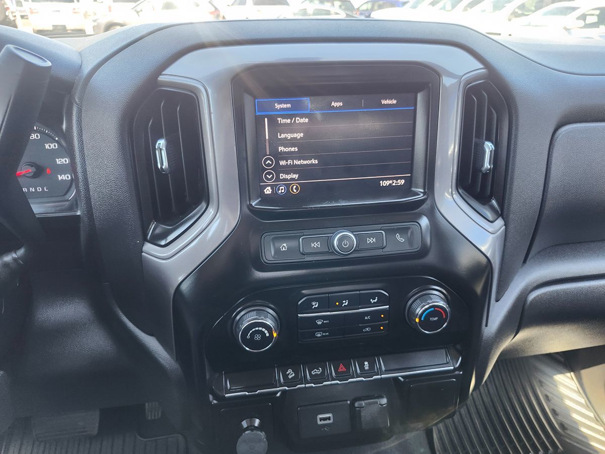 Chevrolet Silverado photo 26