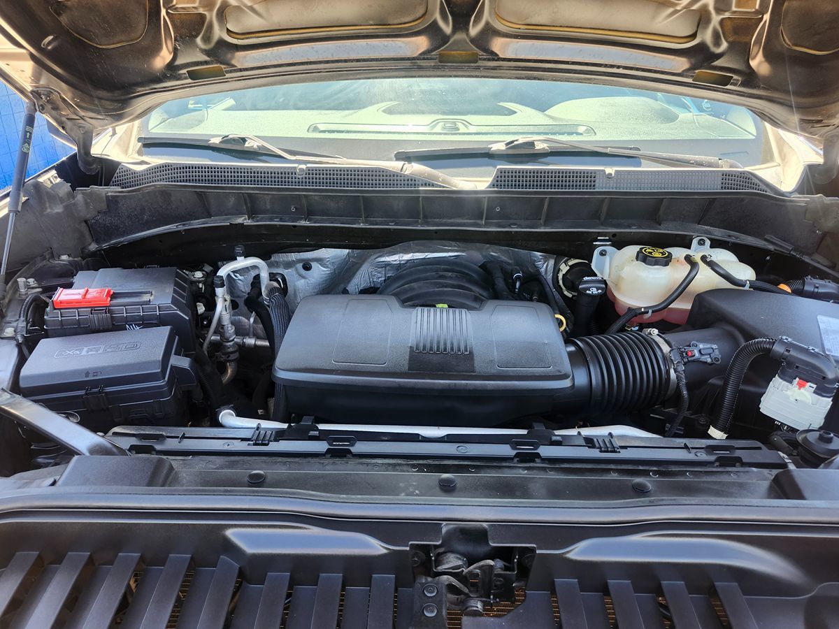 Chevrolet Silverado photo 32