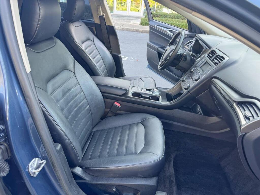 2018 Ford Fusion SE - Photo 12