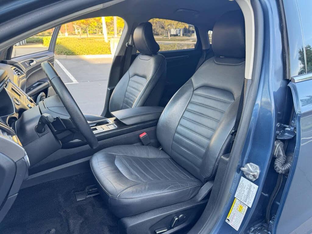 2018 Ford Fusion SE - Photo 16