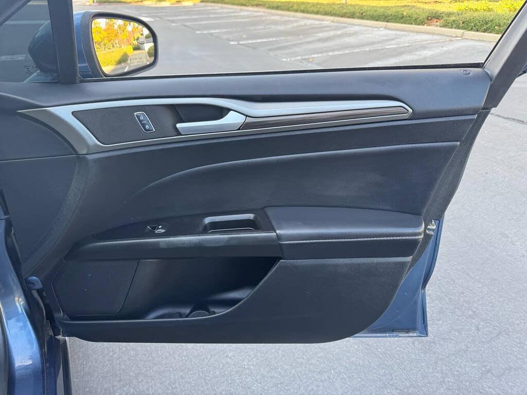 2018 Ford Fusion SE - Photo 23