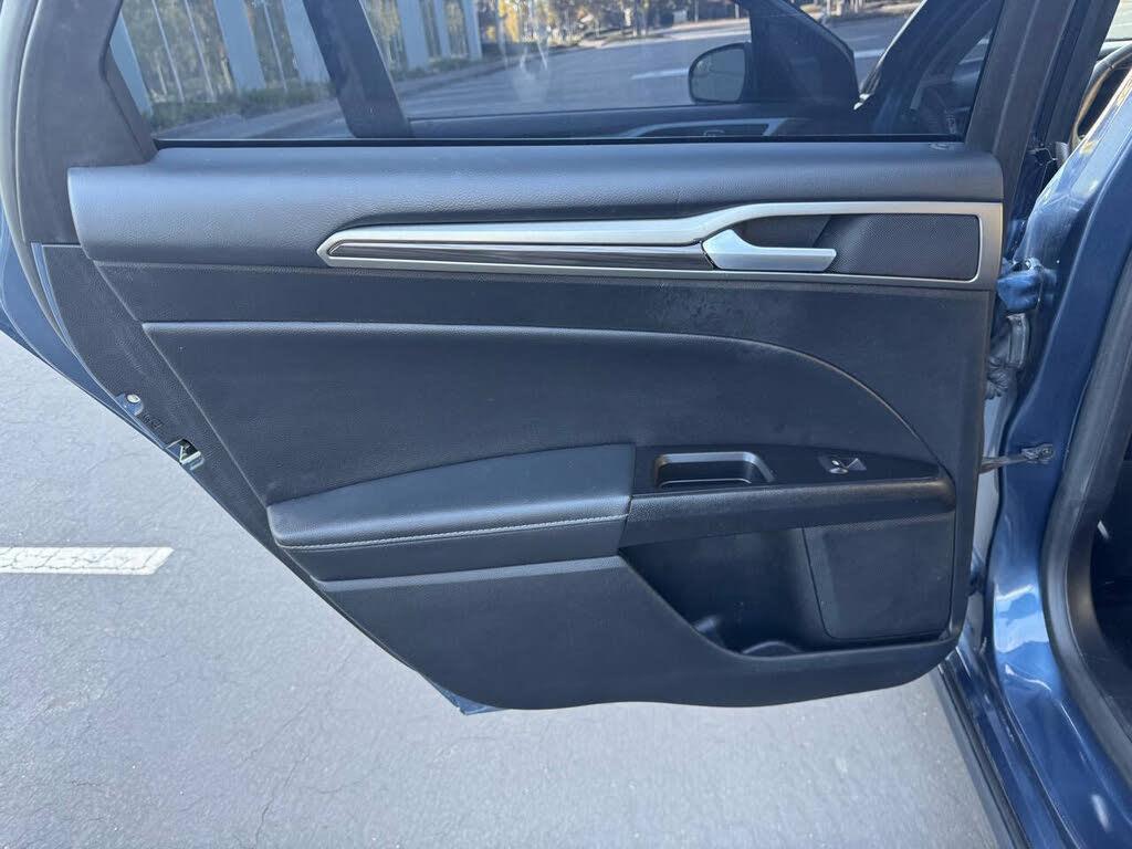 2018 Ford Fusion SE - Photo 25