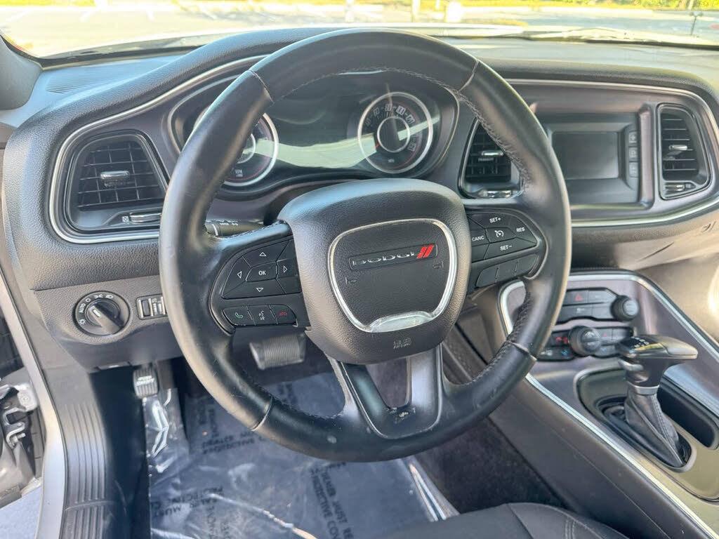 2016 Dodge Challenger SXT - Photo 20