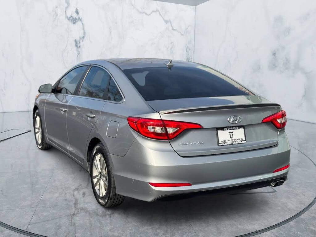 2017 Hyundai Sonata SE - Photo 5