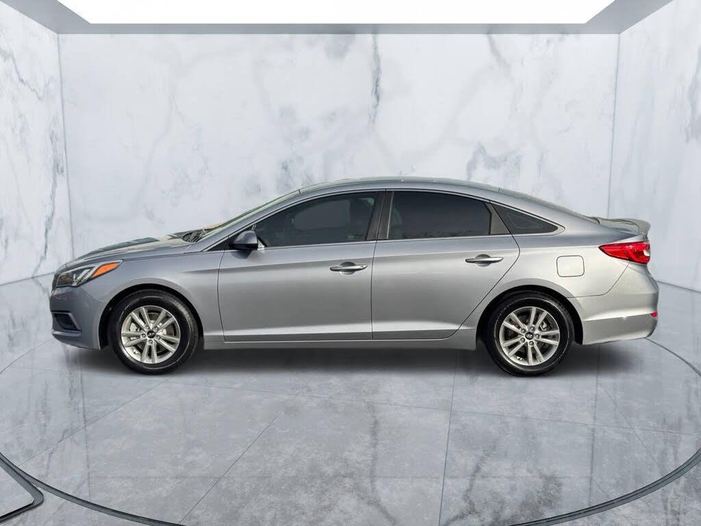 2017 Hyundai Sonata SE - Photo 8