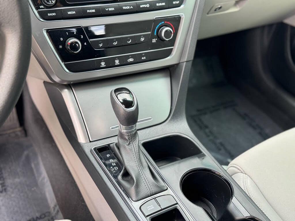 2017 Hyundai Sonata SE - Photo 30