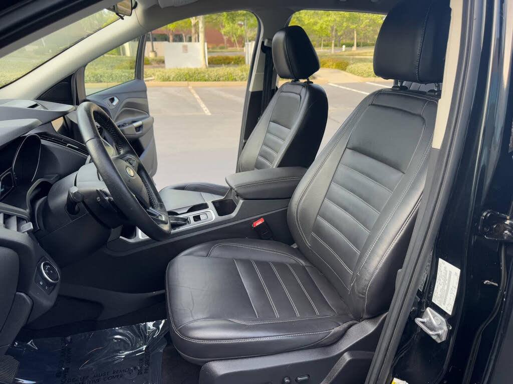 2017 Ford Escape SE - Photo 16