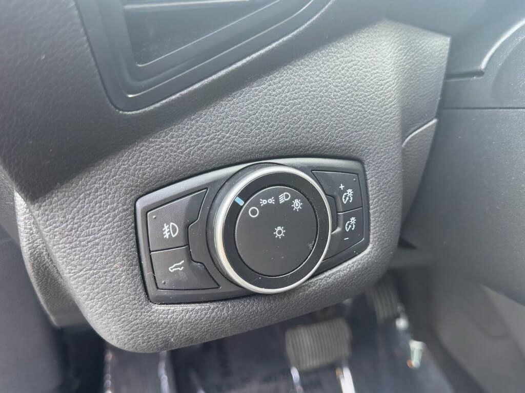 2017 Ford Escape SE - Photo 30