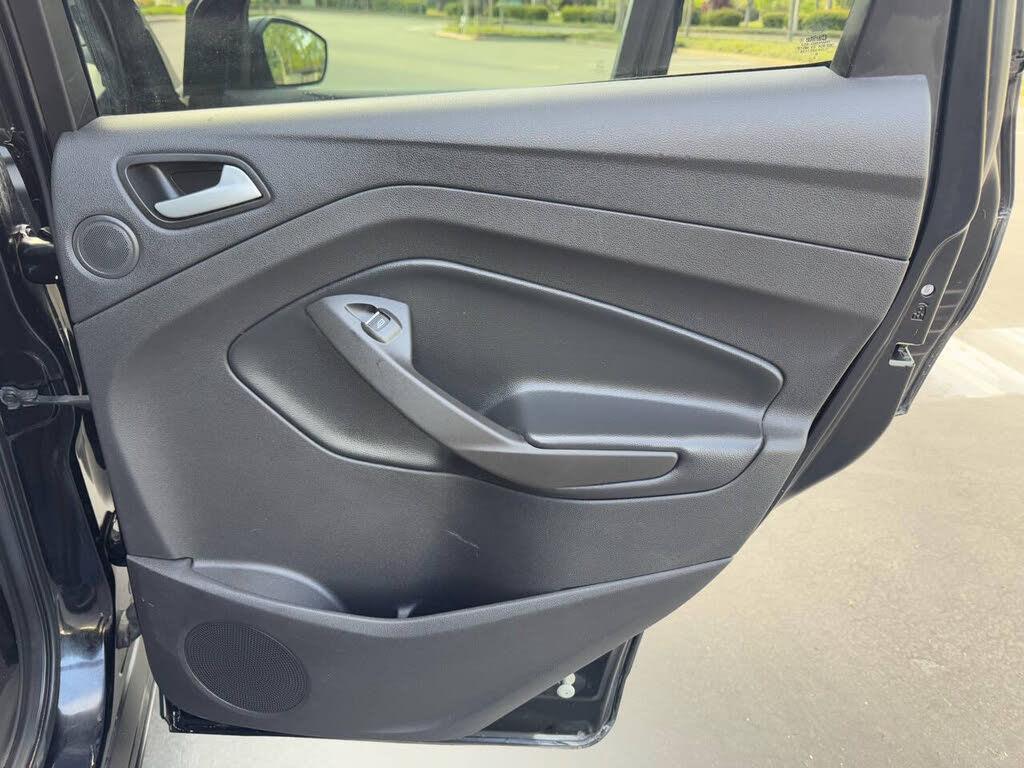 2017 Ford Escape SE - Photo 36