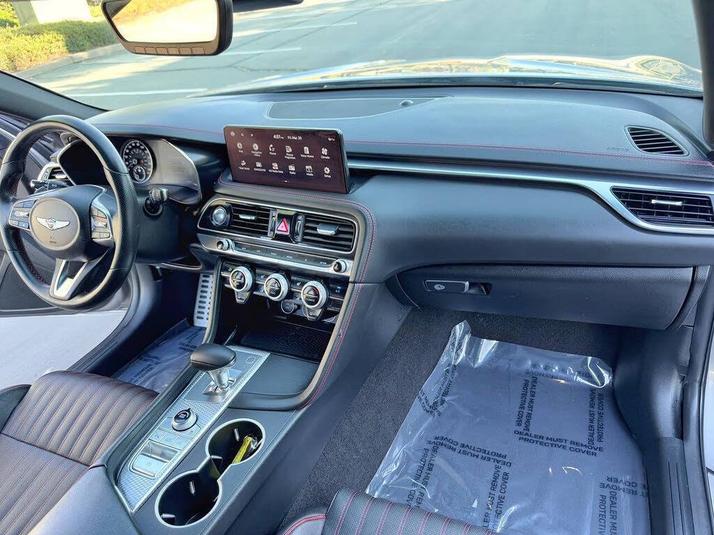 Genesis G70 photo 23