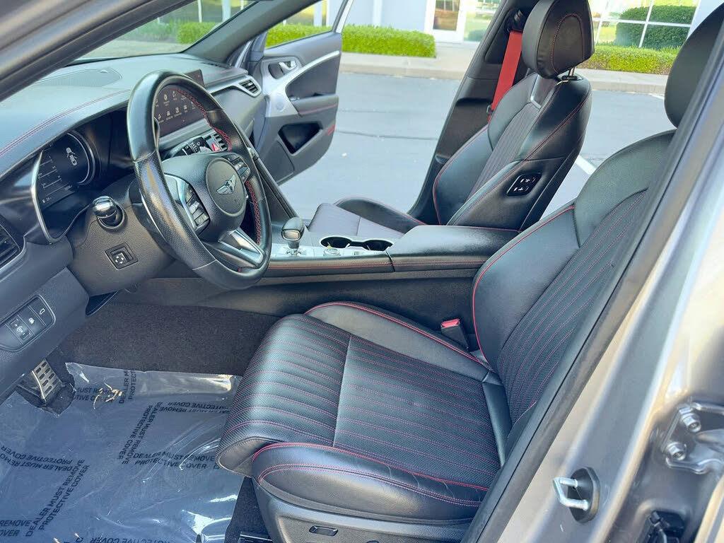 Genesis G70 photo 24