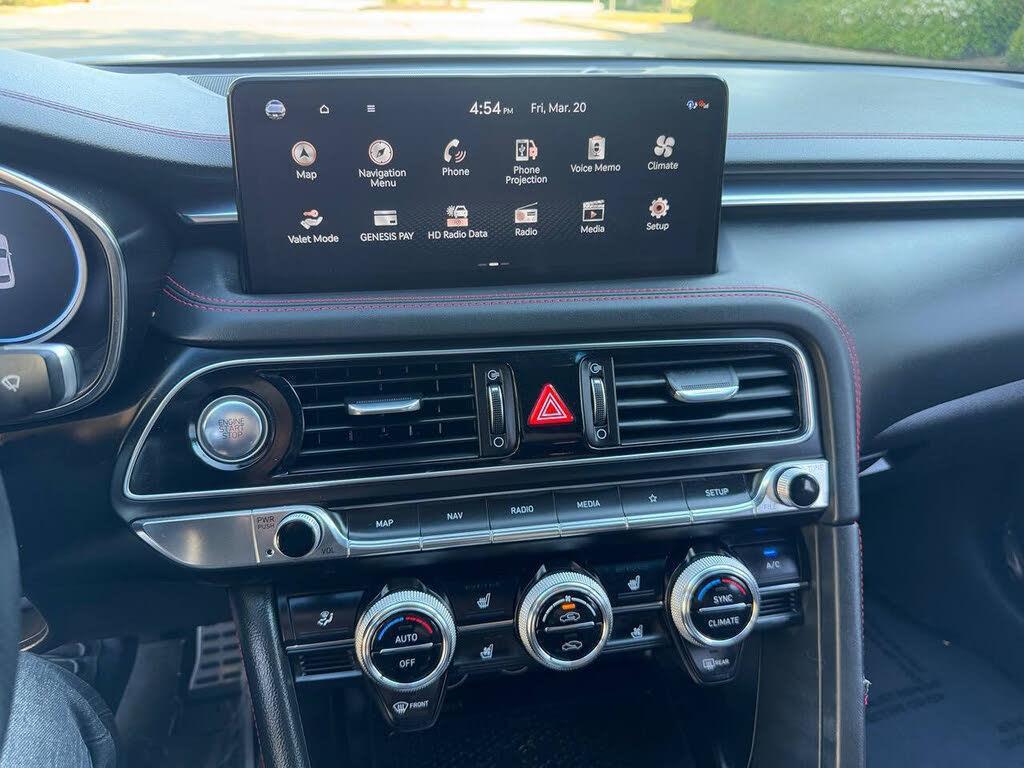 Genesis G70 photo 38
