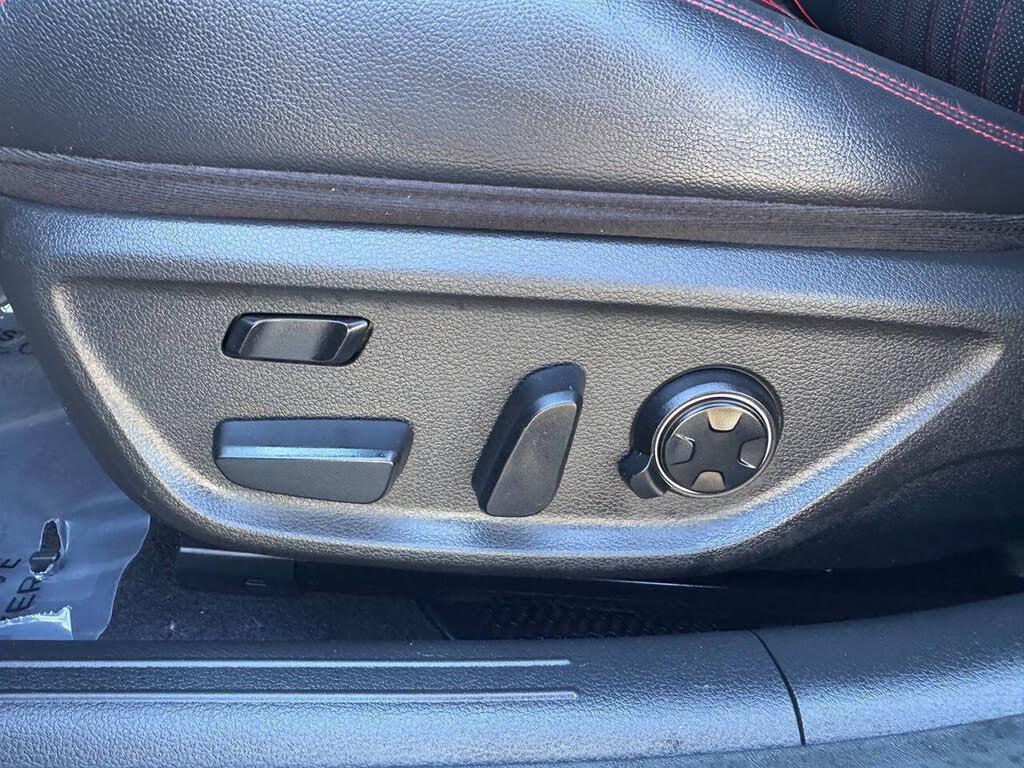 Genesis G70 photo 43