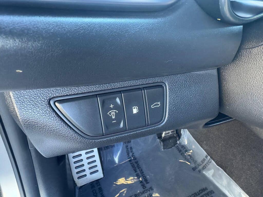 Genesis G70 photo 46