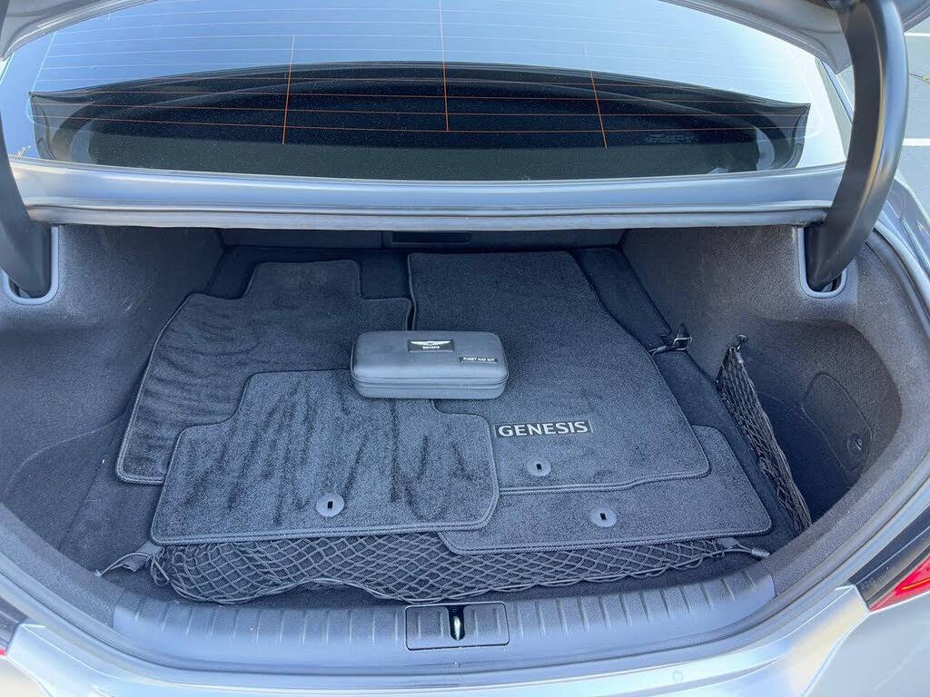 Genesis G70 photo 48